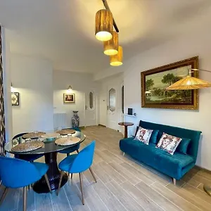 https://terrazza-l-emiro-casa-vacanze.palermohotels.org